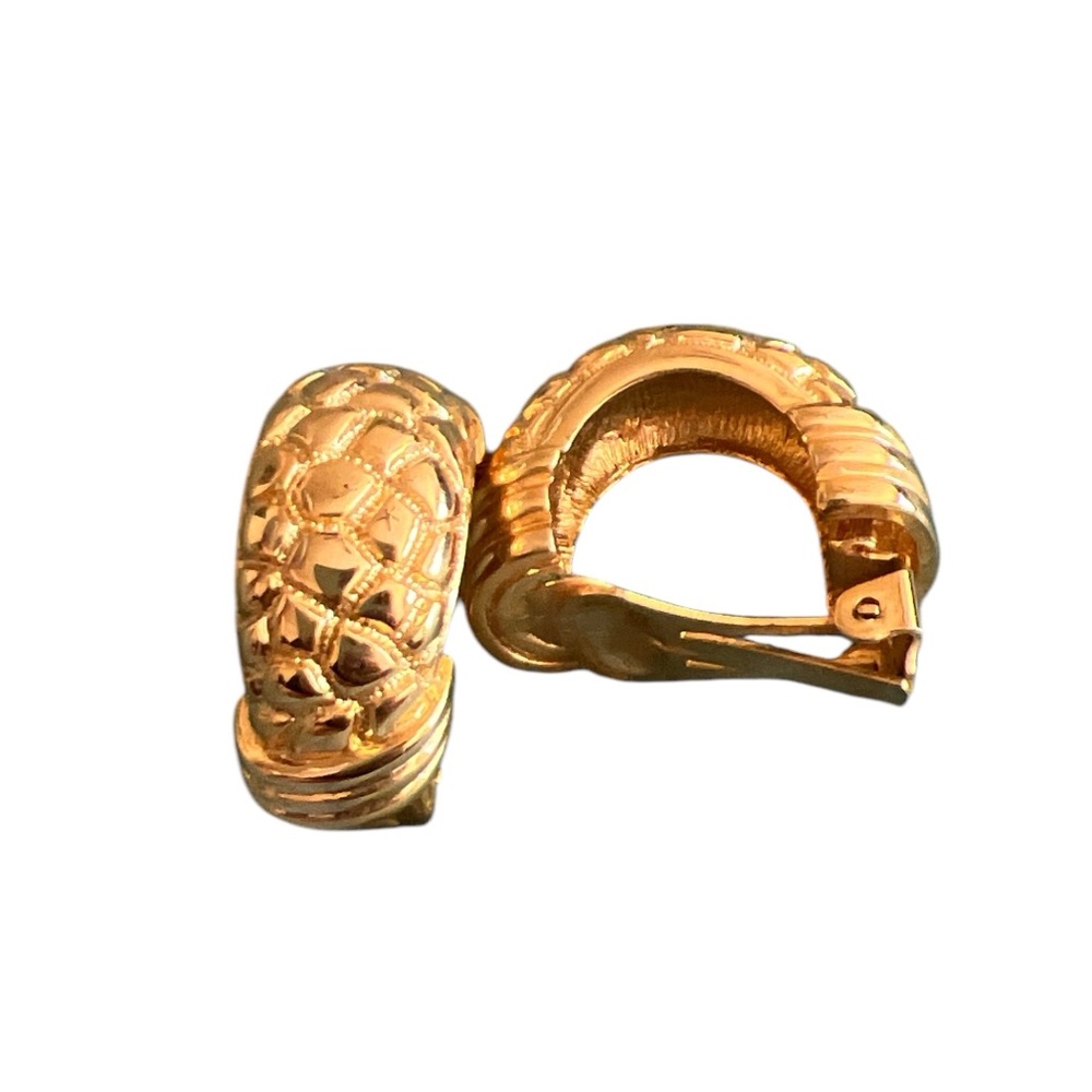Vintage Neiman Marcus dome clip earrings